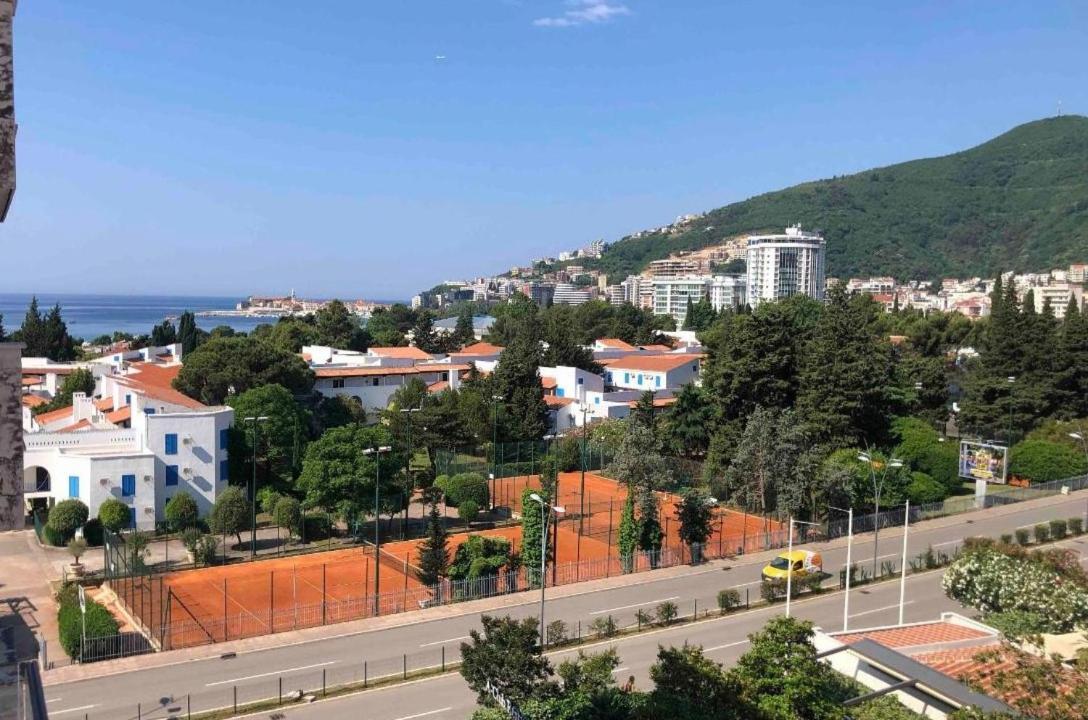 Ferienwohnung Red Lux Budva Exterior foto