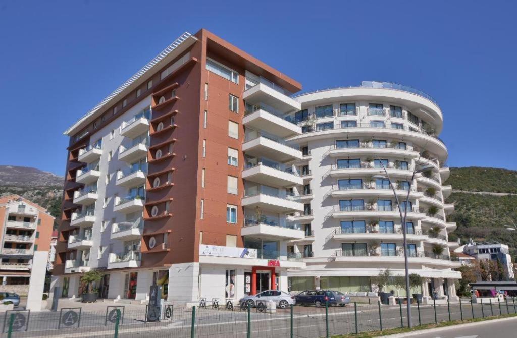 Ferienwohnung Red Lux Budva Exterior foto