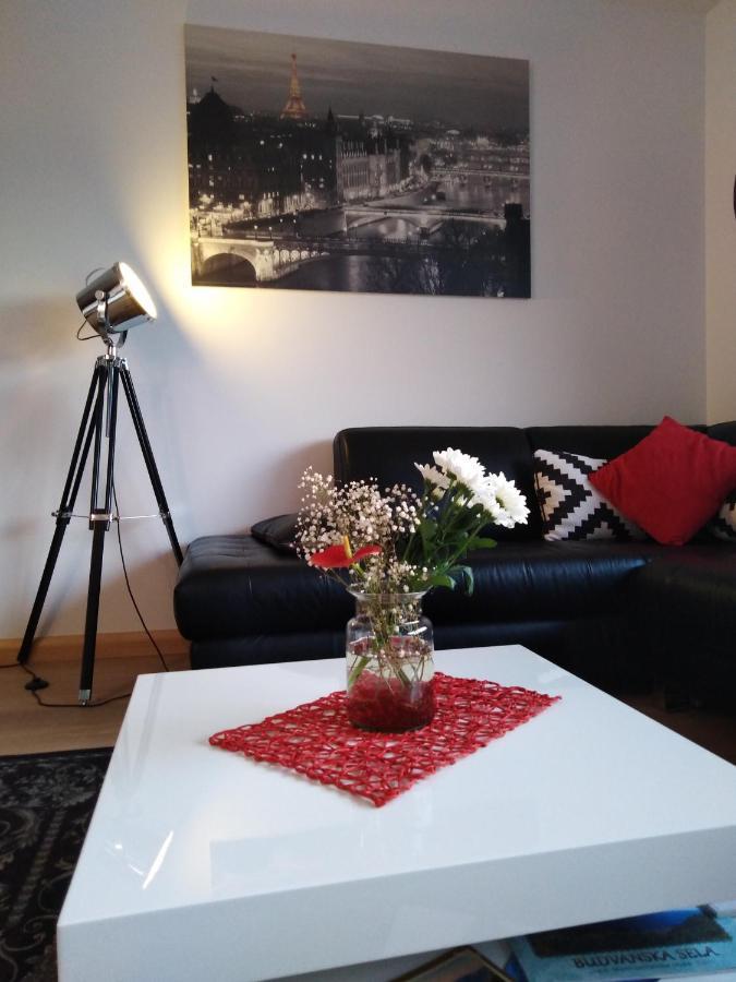 Ferienwohnung Red Lux Budva Exterior foto